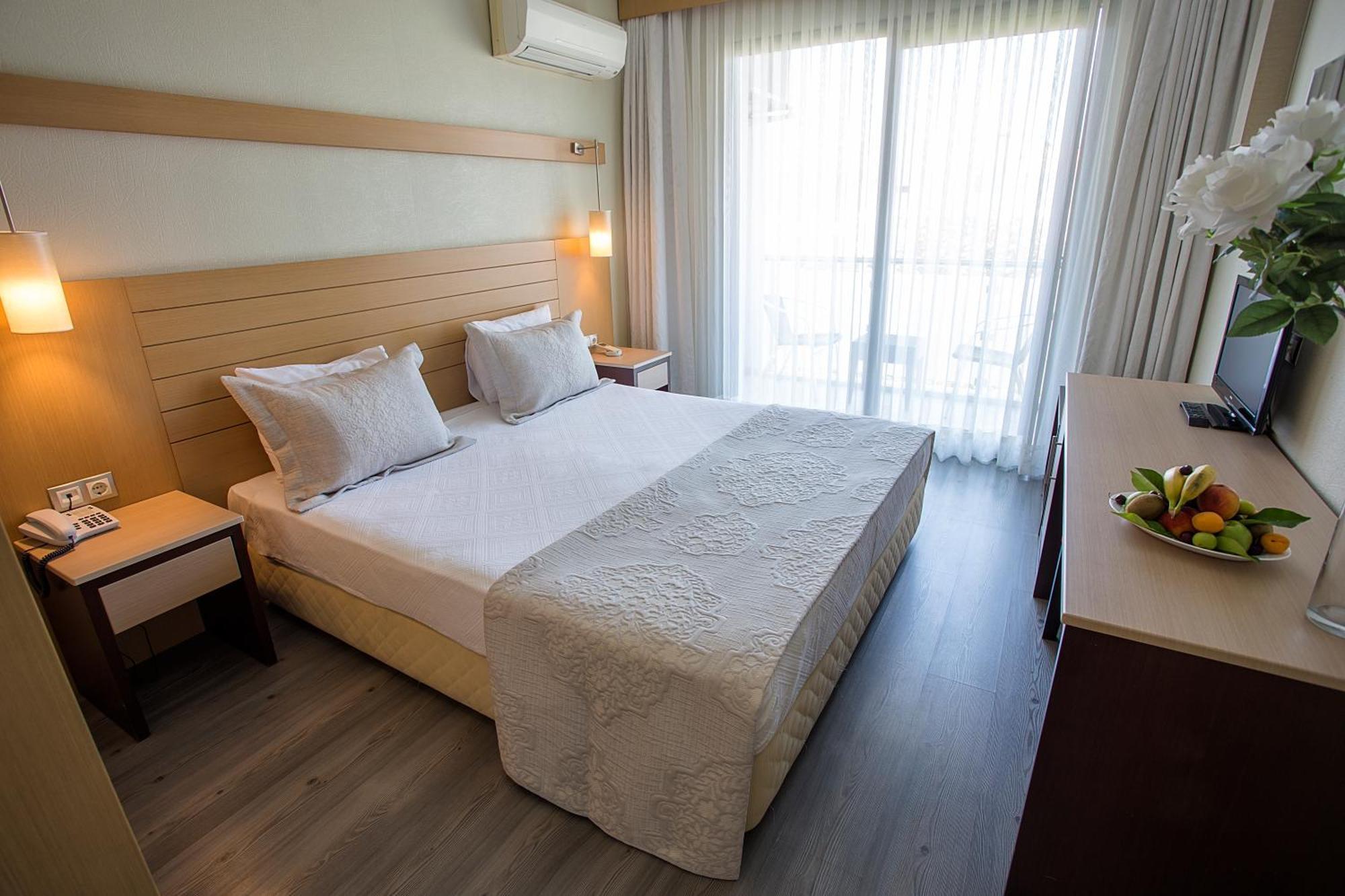 Cilek Marina Otel Çeşme Εξωτερικό φωτογραφία